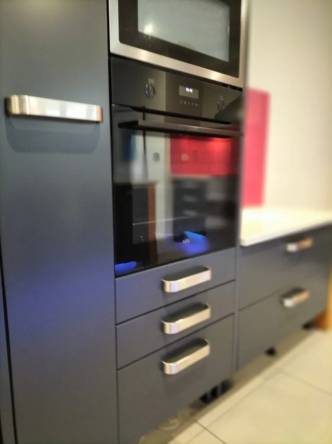 Kitchen in Alresford SO24, Hampshire resprayed slate grey by Kitchen Decorators