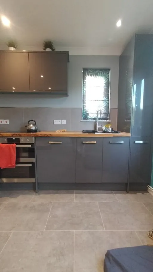 Grey gloss kitchen in Hursley SO21, Hampshire before respraying