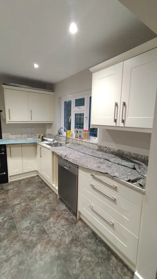 Cream shaker kitchen in Twyford SO21, Hampshire before respraying