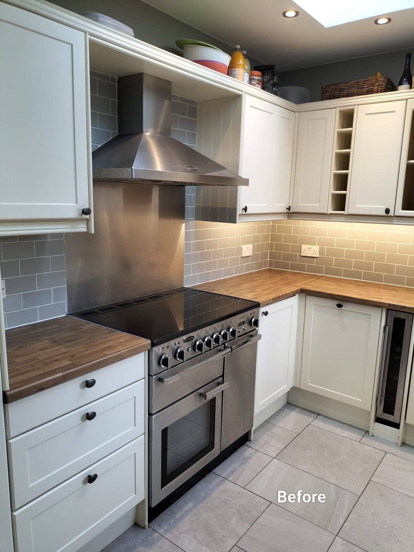 Kitchen in Basingstoke RG21, Hampshire before respraying